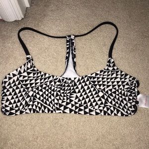 Patterned bikini top